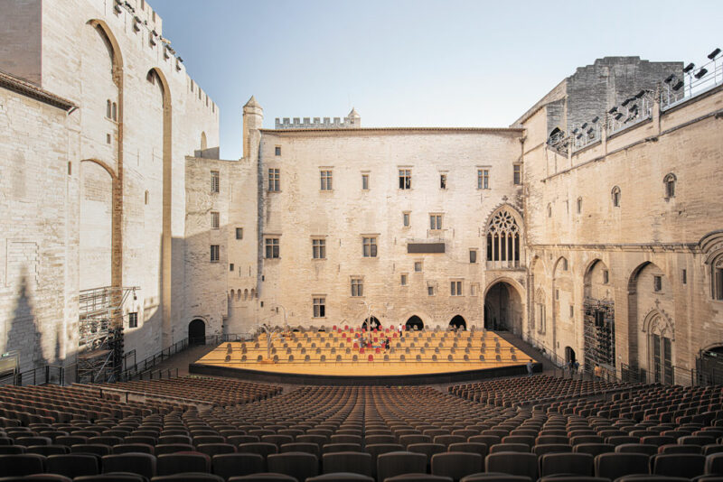 La Cour d’Honneur, vue d’ensemble - Photo © GB